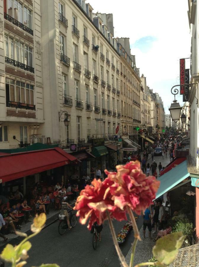Appartement Quartier Montorgueil, voie piétonne, dans un immeuble du XVème à Paris Extérieur photo