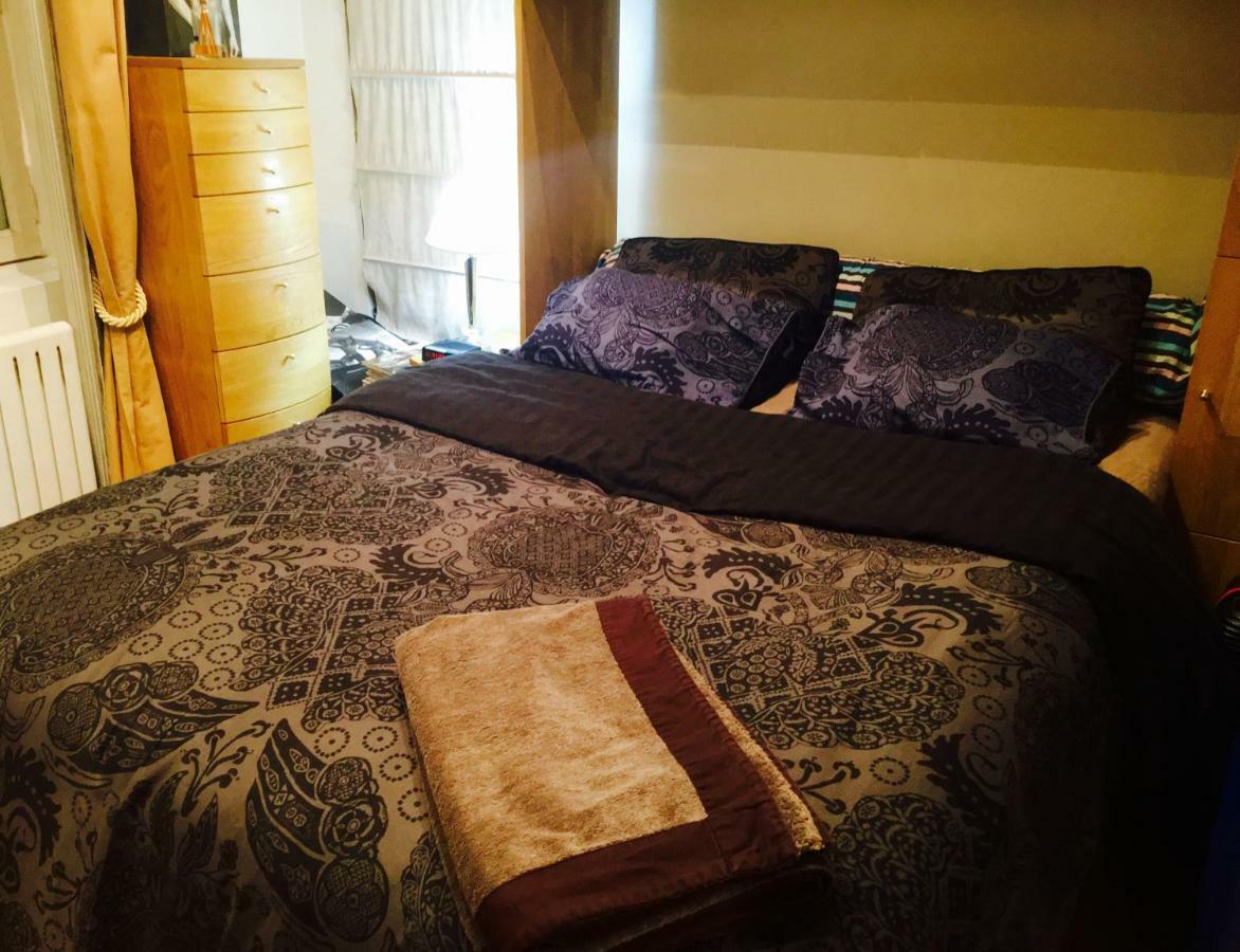 Appartement Quartier Montorgueil, voie piétonne, dans un immeuble du XVème à Paris Extérieur photo
