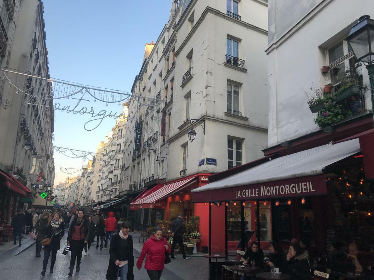 Appartement Quartier Montorgueil, voie piétonne, dans un immeuble du XVème à Paris Extérieur photo